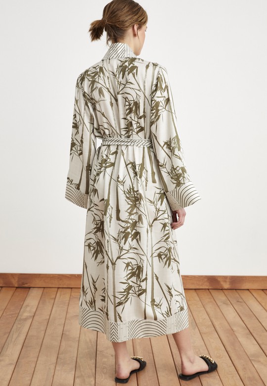 Moda Tutkusu Çizgi Garnili Desenli Kimono